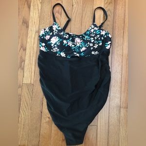 Isabel Maternity Size large one piece swimsuit